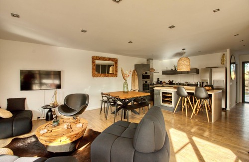 Le Porge Villa | Villa Meli with the ocean, Lacanau and the Bassin d'Arcachon just 10 minutes away