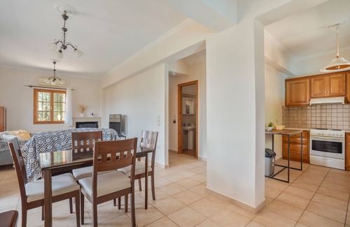 Lygia Villa | Villa 'Melikokia' with Sea View, Wi-Fi and Air Conditioning