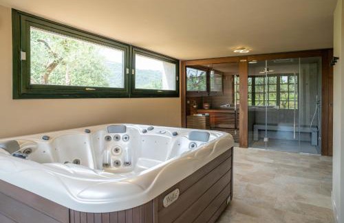Lumezzane Villa | Villa Mia con SPA e piscina