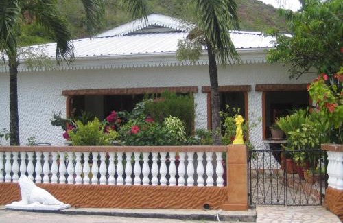 Praslin Island Villa | Villa Milou