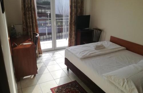 Zielona Gora Bed & Breakfast | Villa Minerva