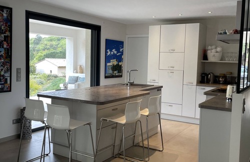 Grimaud House | Villa Moderne à 10 Minutes de la Plage