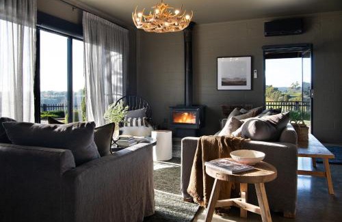 Glenlyon House | Villa Monte Lago