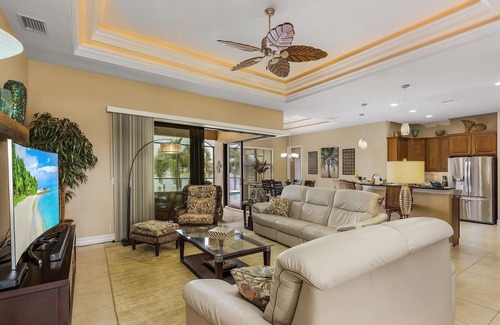 Burnt Store Villa | Villa Monticello - Cape Coral Luxury Waterfront Home 3 Bed 3 Bath Heated Pool
