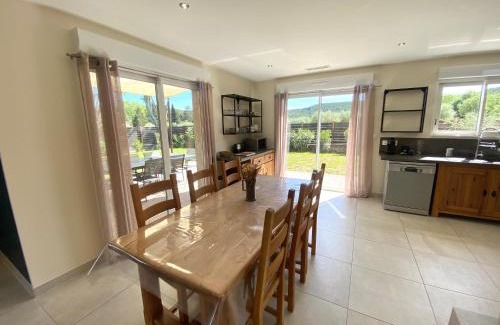 Saint-Come-et-Maruejols House | Villa Nature Chic