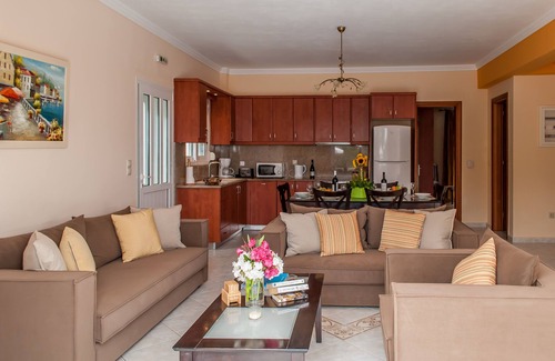 Ratzakli Villa | Villa near beach with Private Pool and Sea Views