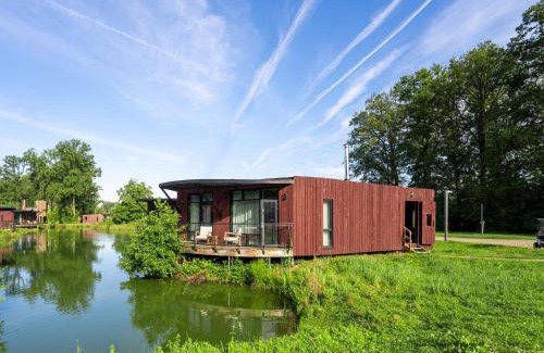 Maubray House | Villa near Tournai in a Leisure Award Park