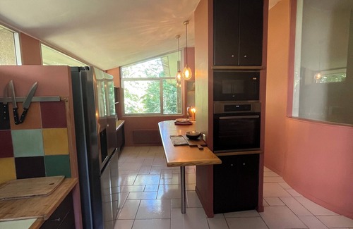 Sud House | Villa near town center swimming pool parking lot Pets welcome