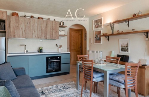 Villa Dalegno Apartment | Villa Nice View - One Bedroom Apartment, Sleeps 4