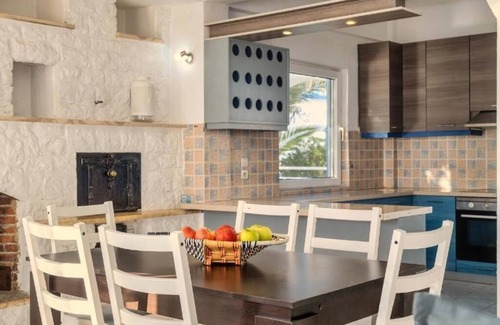Agios Serafim Villa | Villa Nikolitsa with privet beach