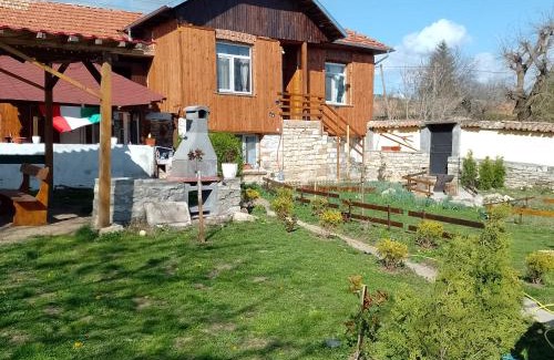 Balkan Mountains Villa | Villa Nina in Kramolin