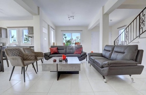 Ayia Napa House | Villa Nissi Gold 4 Bedroom with Private Pool in Agia Napa