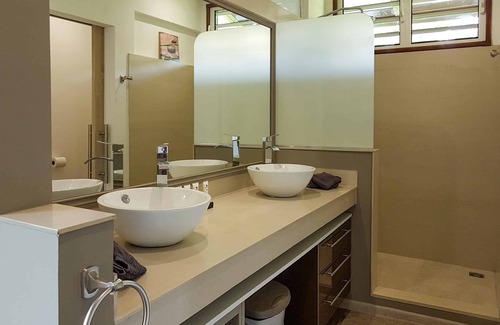Faaa House | Villa Oasis by Tahiti Homes