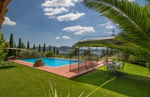 Magione Villa | Villa Olindia by Interhome