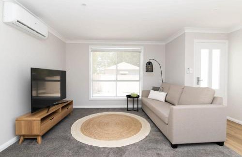 Bletchington House | Villa on Matthews - Modern & Cosy, Escape for 2