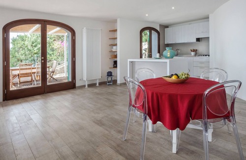 Faro House | Villa on the coast offers an unrivaled sea view and great tranquility