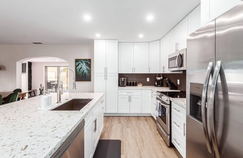 Scottsdale Estates Ten House | Villa on Virginia|2 Masters|Pool & Hottub|Sleeps 10