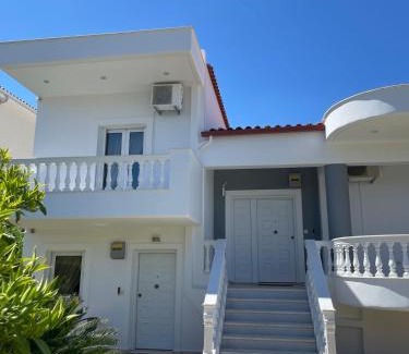 Kato Assos Villa | Villa Orangerie - Where Luxury Meets Serenity
