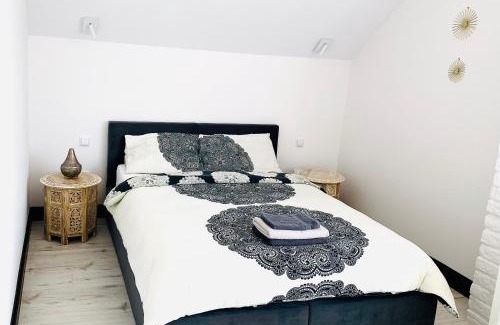 Ilawa House | Villa Orient