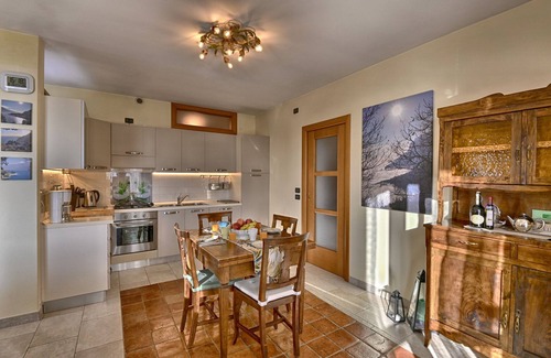 Gardola Apartment | Villa Ornella - Belvedere Theater Home, in the historic centre with marvellous lake view