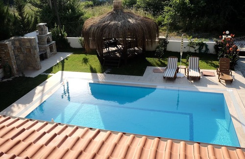 Dalyan City Center Villa | Villa "Oteki Ev" (The Other House) With Garden And Private Pool