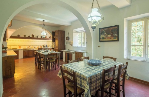 Tripalle Villa | Villa Ott - Eight Bedroom Villa, Sleeps 15