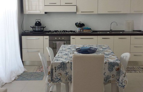 Favignana Villa | Villa overlooking the sea and Marettimo