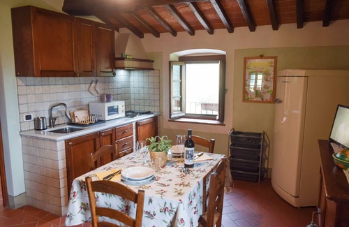 Pistoia Apartment | Villa Pacinotti - Appartamento La Salvia - Storia e Natura in Toscana