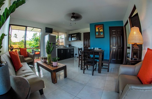 La Fortuna Villa | VILLA PALMERA, A/C GATED & POOL