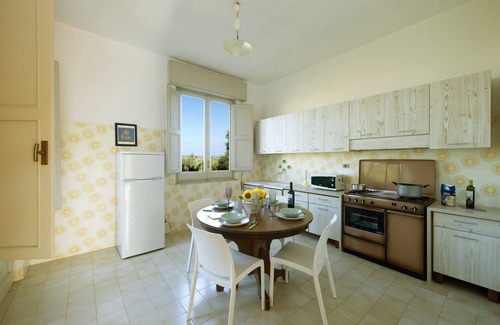 Castelluzzo Villa | Villa Paradiso, A Villa with private Swimming Pool in Castelluzzo.