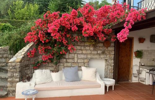 Corsanico Villa | Villa Pera