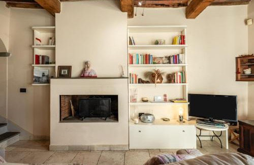 Uzzano House | Villa Petri