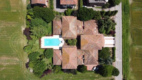 Nonantola Villa | Villa Petrone - Luxury Home tra Bologna e Modena - Wi-Fi, Biliardo, Jacuzzi e piscina