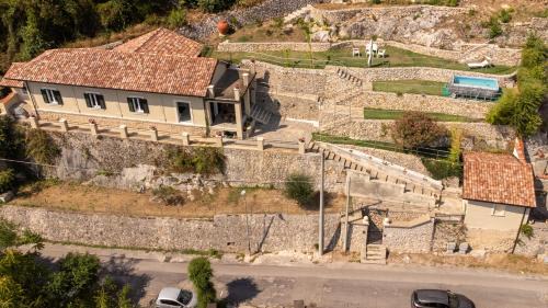 Arce House | Villa Pina