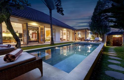 Batu Bolong Villa | Villa Puri Pura