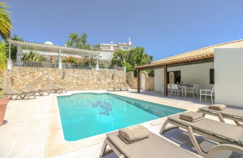 Apra Villa | Villa Redonda