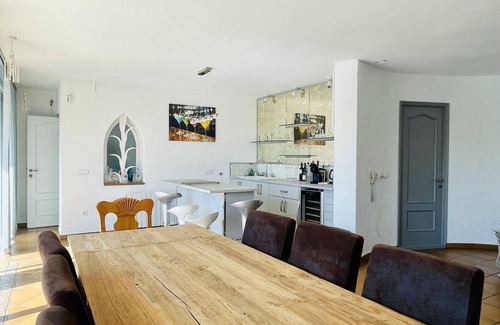 Rio d'Oro Villa | Villa Reina by Costabravaway