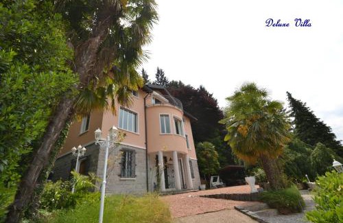 Porto Ceresio Villa | Villa Rina Deluxe and Cottage