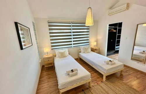Aradippou Villa | Villa Rizoelia - perfect for 2+ families holidaying together.