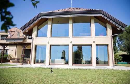 Misano Adriatico Villa | Villa Rolls - Porzione di Villa con piscina,giardino e parcheggi