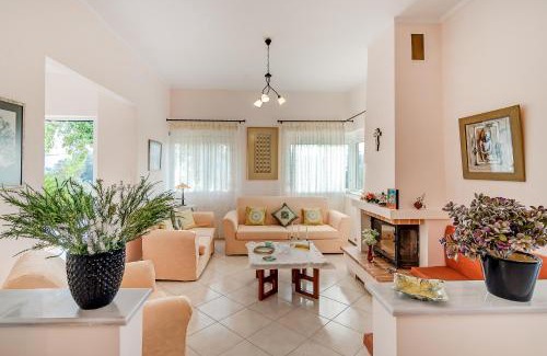 Agia Villa | Villa Rosemagnolia, pool 35m2, in green, gardens, full sun close to everything