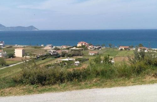 Mourteri Apartment | villa roses-mourteri