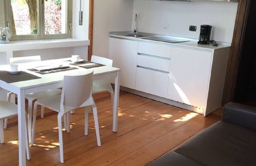 Cavaion Veronese House | Villa Rossa apartment Lake Garda Bardolino-Cavaion (Apartment)