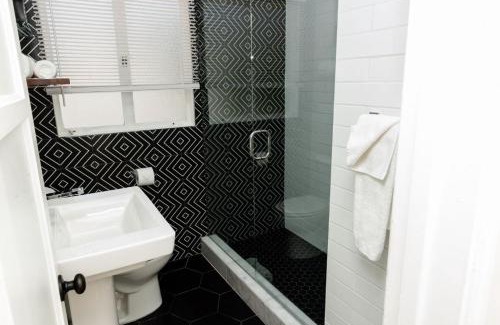 Tahquitz River Estates Hotel | Villa Royale
