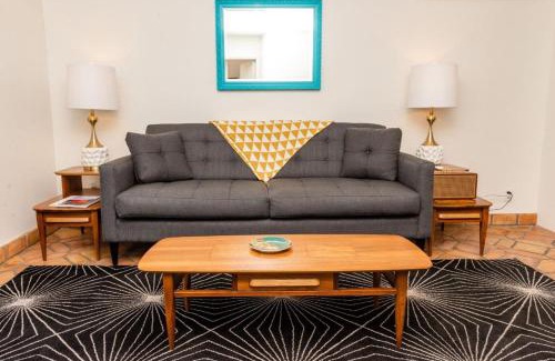 Tahquitz River Estates Hotel | Villa Royale