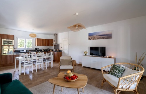 Saint-Jean-d'Illac House | Villa Saint Jean - Maison avec piscine privée