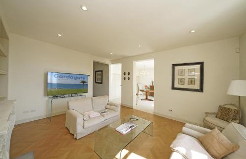 Roe Villa | Villa San Carlo - Gardagate
