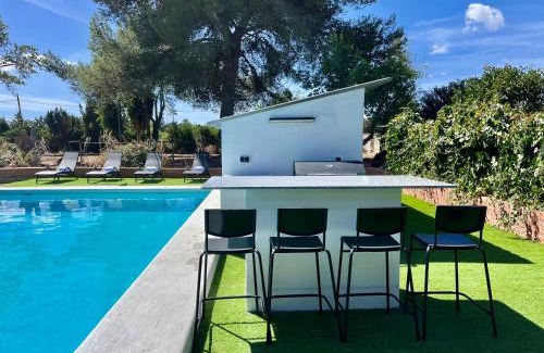 Jerez de la Frontera Villa | Villa San Patricio I Piscina Privada I Jacuzzi Spa I BBQ I PS5 I Aire Acon I 3000m2 I 5min-Centro