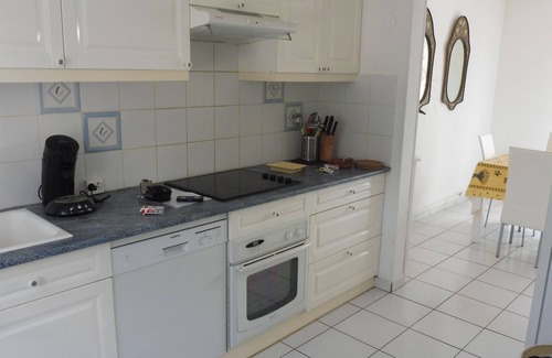 Saint-Pierre-la-Mer Villa | VILLA SEA VIEW BEACH 200 m 3 minutes a pîed downtown private parking wifi fiber
