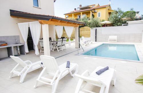 Novigrad Villa | Villa Silver Novigrad with private pool